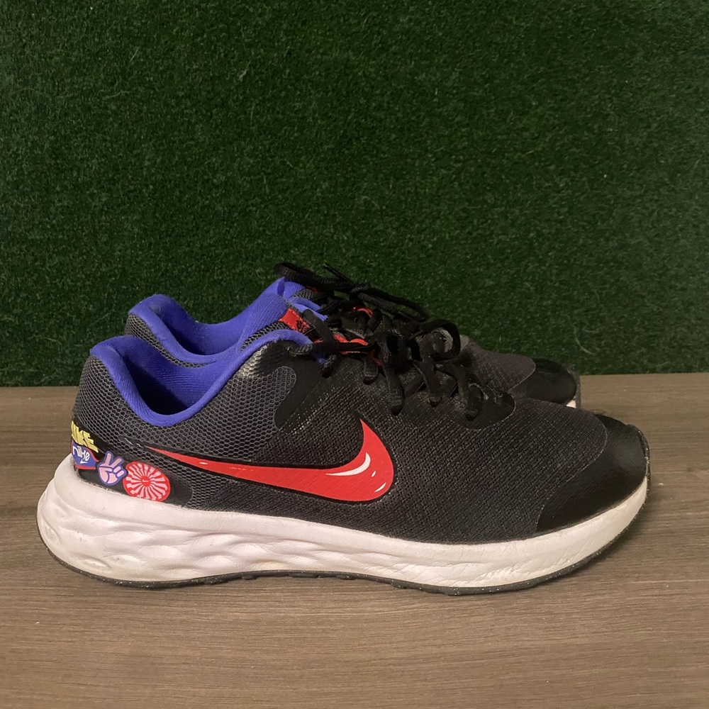 Nike Revolution 6 NN SE ‘Black Pink’ Size 7Y